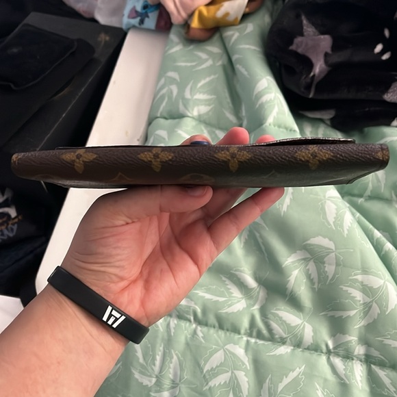 LV wallet - Picture 9 of 10